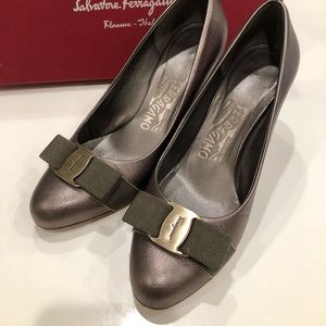 Salvatore Ferragamo Flo Vara Bow Wedge Pumps